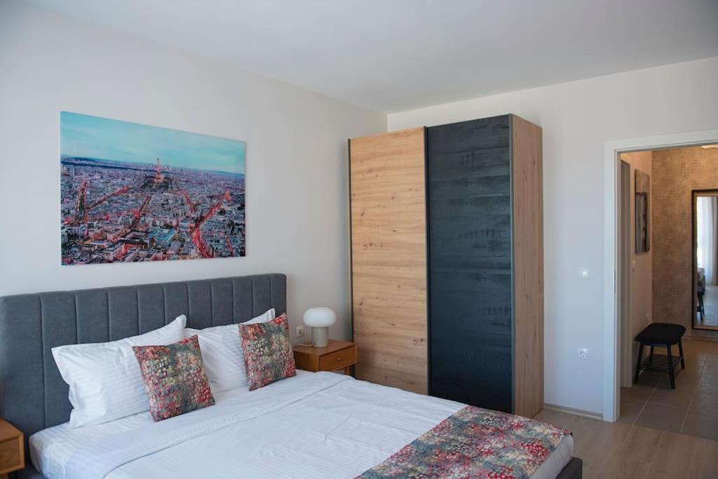 New York: A Spacious Modern Apartment With Parking Sófia Exterior foto